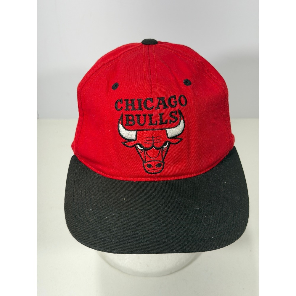 Vintage Sports Specialties Chicago Bulls NBA Snapback Hat Red‎ Black Green Under